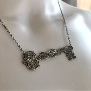 Beautifully Detailed Silver Skeleton Key Necklace